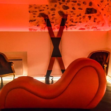 Nouveau - Luxure - Secret Suite - Jacuzzi Melun Buitenkant foto