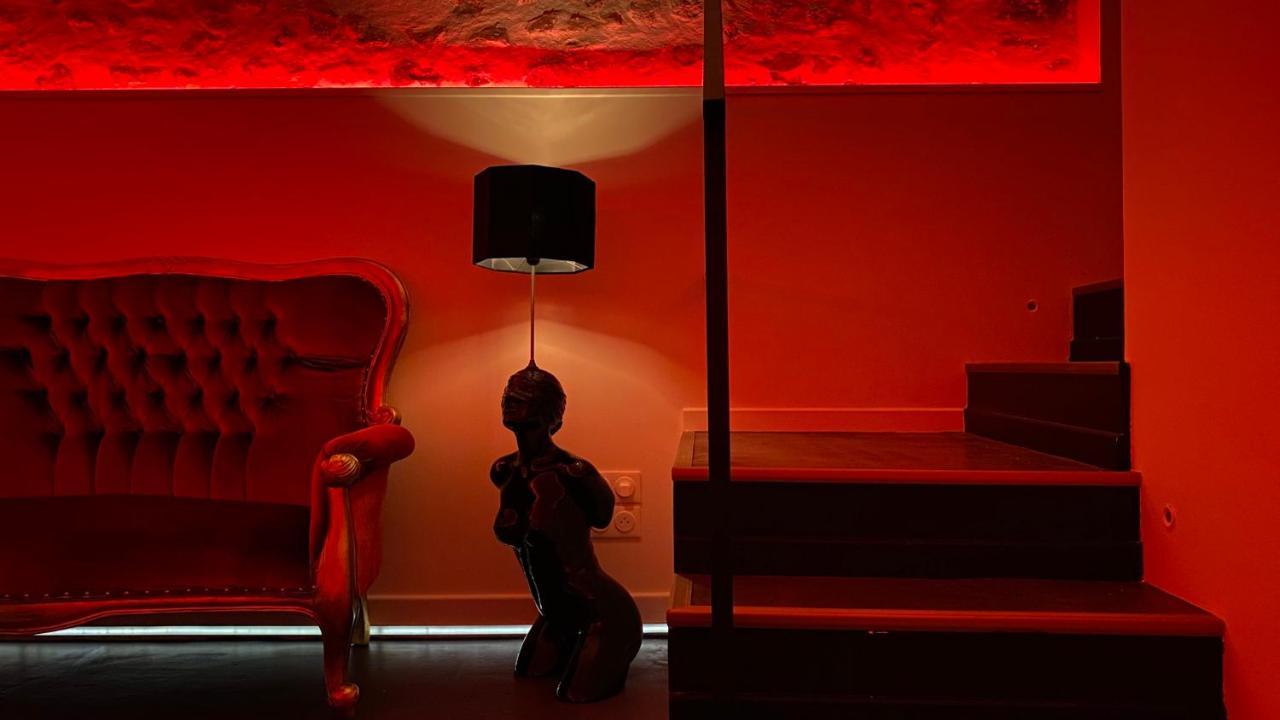 Nouveau - Luxure - Secret Suite - Jacuzzi Melun Buitenkant foto